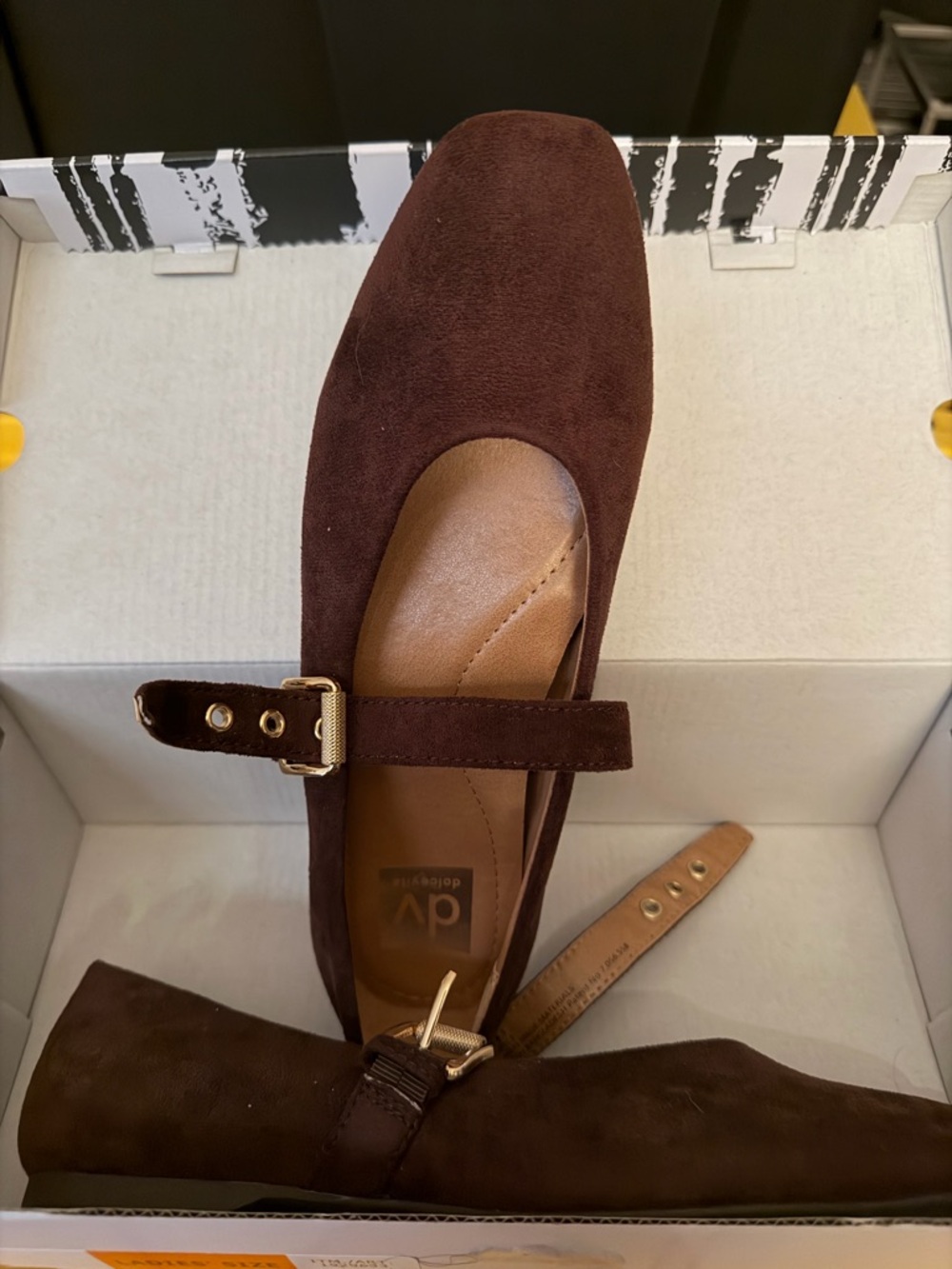NWT Dolce Vita Chocolate Brown Suede Mary Jane Flats with Strap - Picture 3 of 8